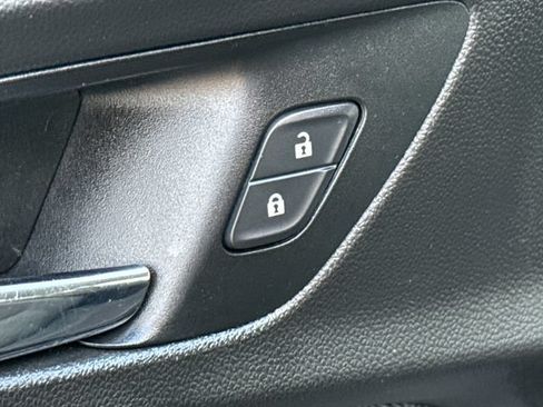 Used 2021 Chevrolet TrailBlazer LS FWD image 20