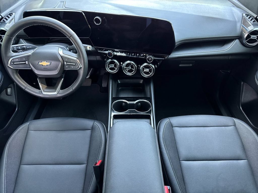 Used 2024 Chevrolet Blazer EV LT AWD/4WD image 14