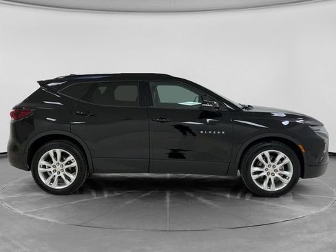 Used 2019 Chevrolet Blazer LT w/ Sun and Wheels Package AWD/4WD image 2