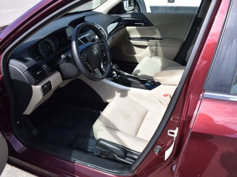 Used 2017 Honda Accord LX image 12