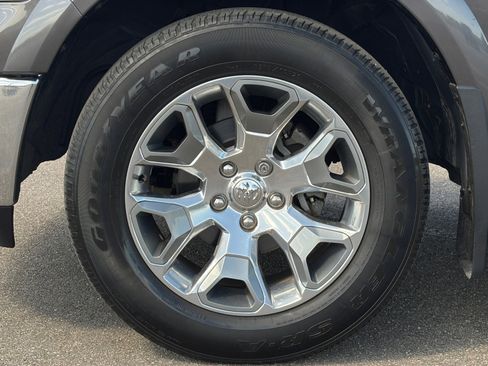 Used 2017 RAM 1500 Limited AWD/4WD image 12