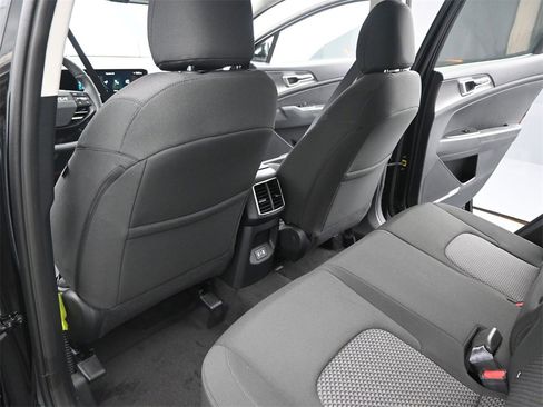 New 2026 Kia Sportage LX image 15
