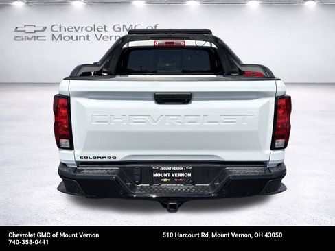 New 2025 Chevrolet Colorado Trail Boss w/ Midnight Edition AWD/4WD image 4