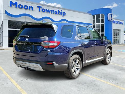 Used 2025 Honda Pilot EX-L image 6