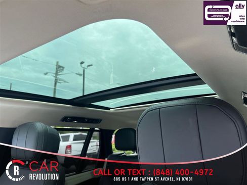 Used 2022 Land Rover Range Rover Long Wheelbase SE AWD/4WD image 19