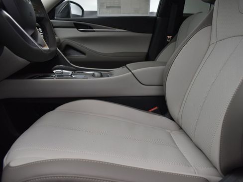 Used 2026 INFINITI QX60 Pure w/ Cargo Package FWD image 13