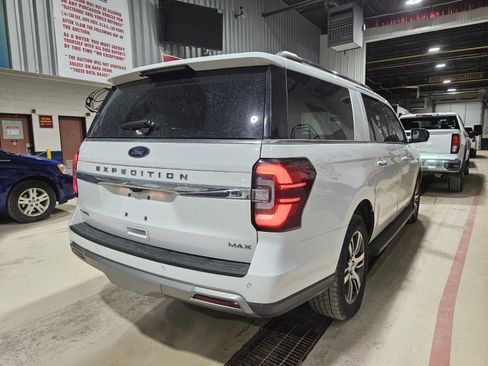Used 2024 Ford Expedition Max Limited AWD/4WD image 3