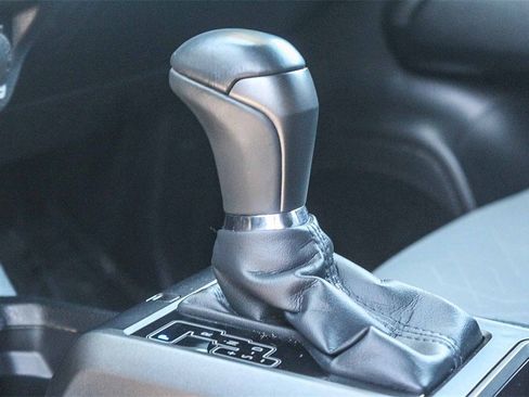 Used 2022 Toyota Tacoma TRD Sport w/ Technology Package image 22