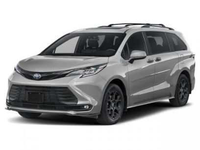 New 2026 Toyota Sienna XLE Woodland Edition