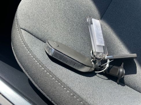 Used 2025 Kia K4 LXS image 21