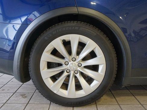 Used 2020 Tesla Model X Long Range image 25
