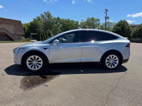 Used 2018 Tesla Model X 100D AWD/4WD image 9