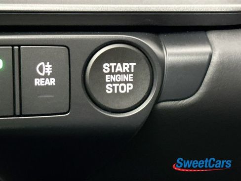 Used 2026 Porsche 911 Carrera image 30