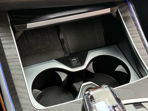 Used 2020 BMW X7 xDrive40i w/ Cold Weather Package image 26