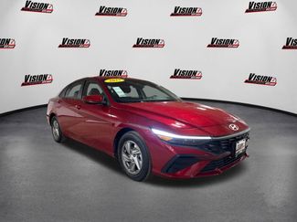 Certified 2025 Hyundai Elantra SE video 3