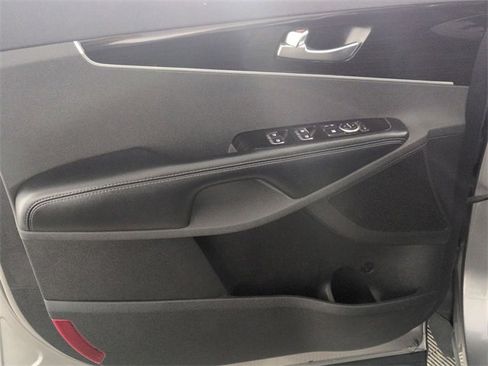 Used 2019 Kia Sorento EX image 14