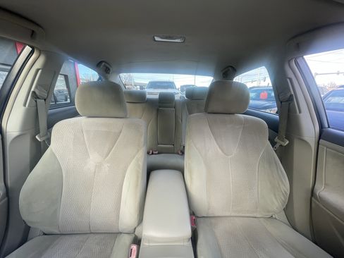 Used 2011 Toyota Camry image 20