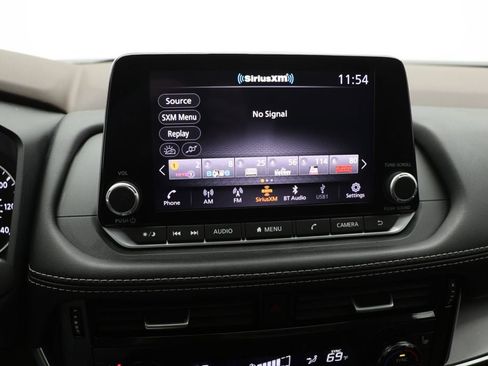 Used 2023 Nissan Rogue SV w/ SV Premium Package image 22