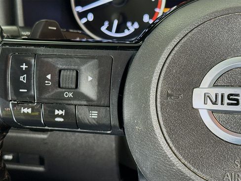 Used 2021 Nissan Rogue SV w/ Premium Package image 13