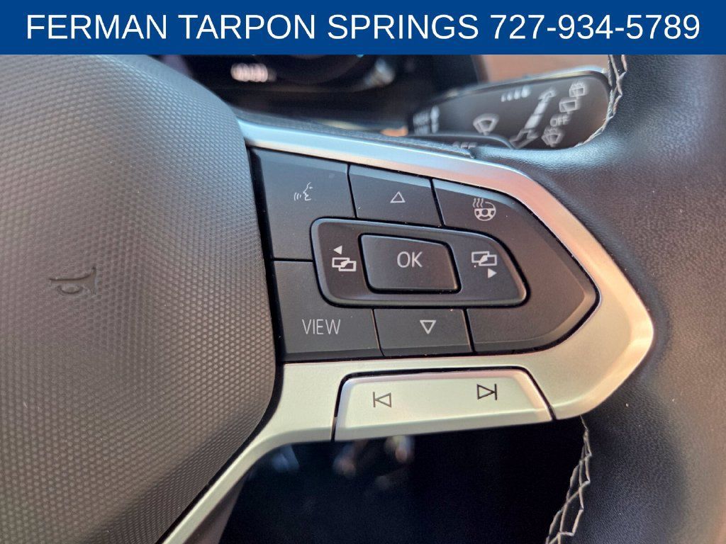 Used 2025 Volkswagen Atlas SE FWD image 27