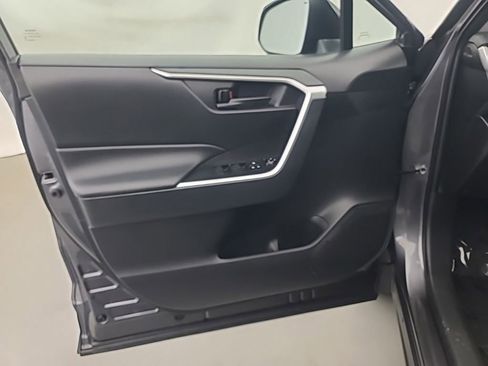 Used 2025 Toyota RAV4 LE image 22