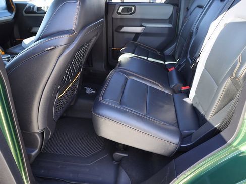 Used 2023 Ford Bronco Badlands AWD/4WD image 17