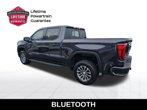Used 2022 GMC Sierra 1500 AT4 w/ AT4 Premium Package AWD/4WD image 3
