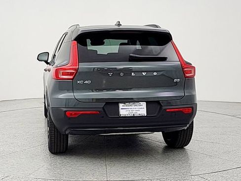 New 2026 Volvo XC40 B5 Plus w/ Climate Package AWD/4WD image 6