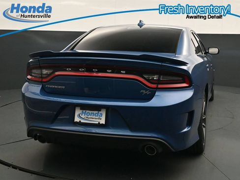 Used 2022 Dodge Charger R/T w/ Plus Group RWD image 8