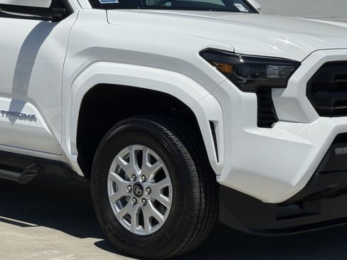Used 2025 Toyota Tacoma SR5 RWD image 4