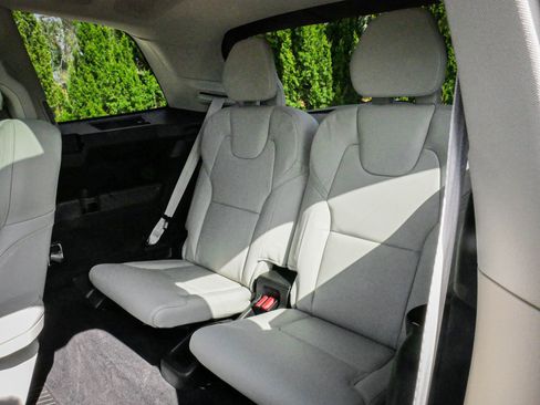 Used 2026 Volvo XC90 B6 Ultra w/ Protection Package Premier AWD/4WD image 32