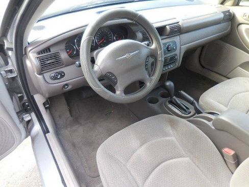 Used 2006 Chrysler Sebring LX image 15