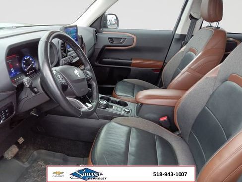 Used 2023 Ford Bronco Sport Outer Banks w/ Tech Package AWD/4WD image 10