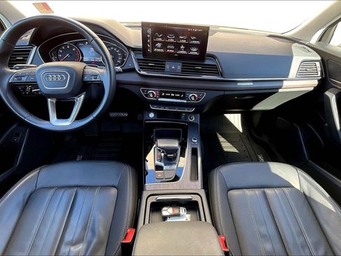Used 2021 Audi Q5 Premium w/ Convenience Package image 15