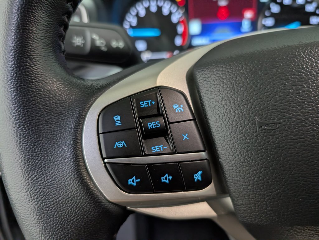 Used 2023 Ford Explorer XLT w/ Equipment Group 202A AWD/4WD image 19