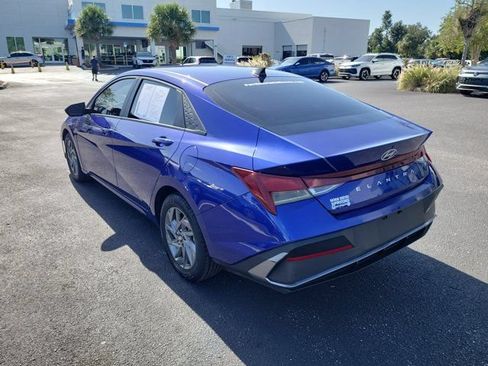 Used 2024 Hyundai Elantra SEL FWD image 30