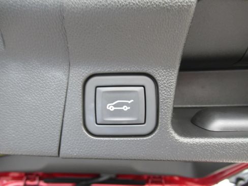 Used 2023 GMC Acadia AT4 w/ Technology Package AWD/4WD image 36