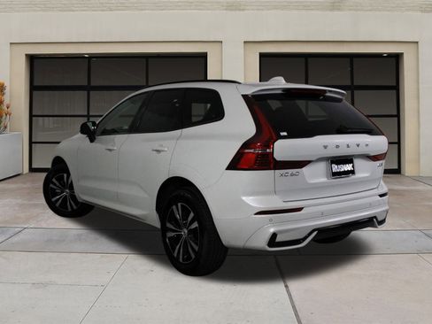 New 2025 Volvo XC60 B5 Core w/ Climate Package image 3
