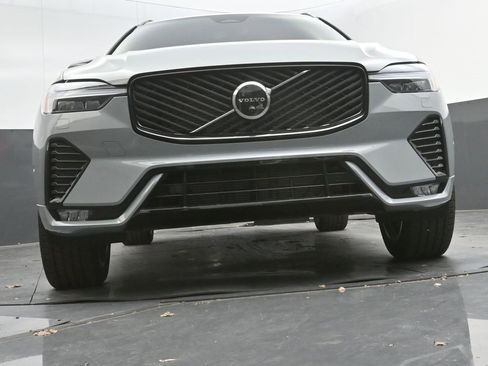 New 2026 Volvo XC60 B5 Plus w/ Protection Package Premier image 30