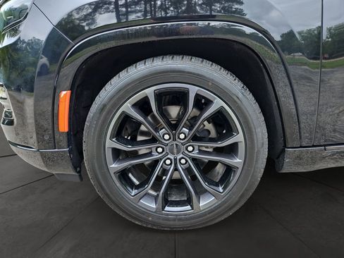 Used 2024 Jeep Grand Wagoneer L Series II w/ Quick Order Packagew 28T AWD/4WD image 14
