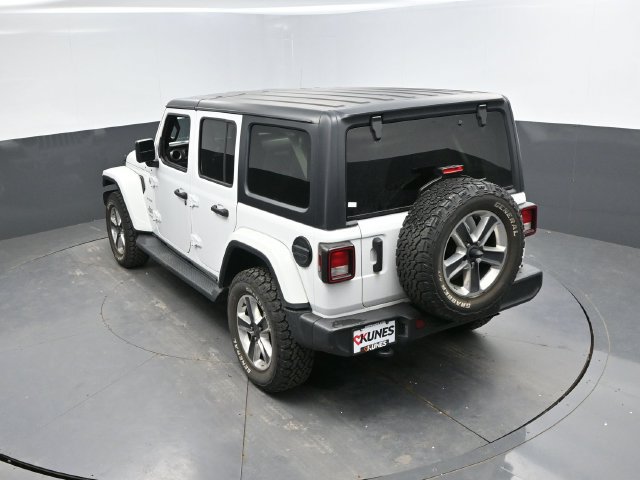 Used 2021 Jeep Wrangler Unlimited Sahara AWD/4WD image 40