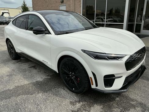 New 2025 Ford Mustang Mach-E GT image 8