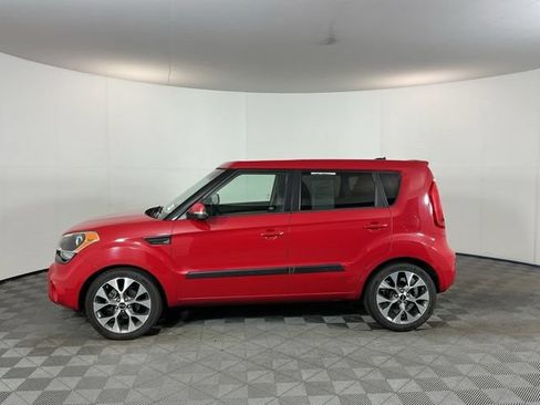 Used 2012 Kia Soul ! FWD image 8
