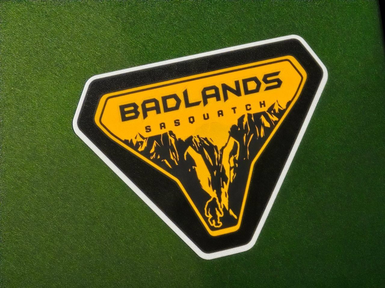 New 2025 Ford Bronco Badlands w/ Sasquatch Package AWD/4WD image 3