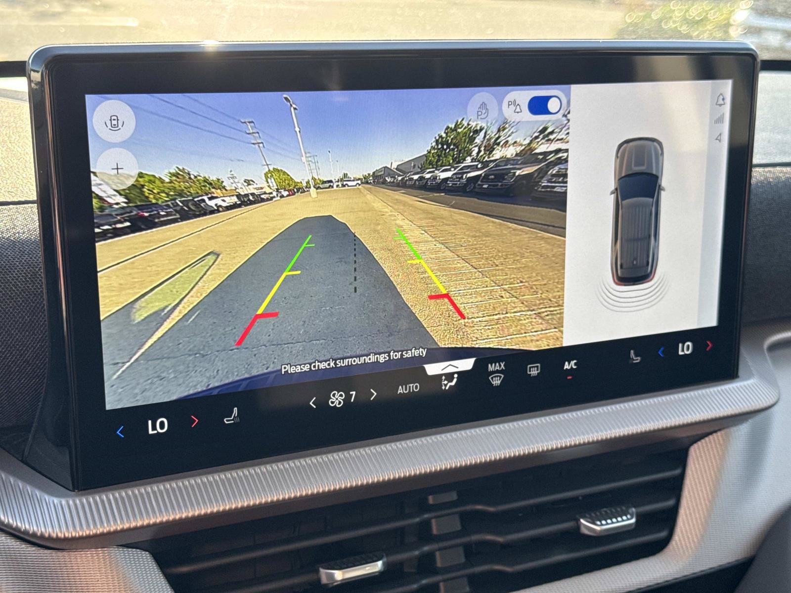 New 2026 Ford Explorer Active RWD image 19