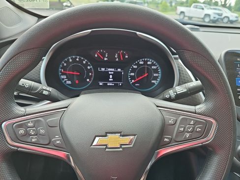 Used 2025 Chevrolet Malibu LT FWD image 23