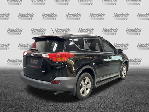 Used 2015 Toyota RAV4 XLE FWD image 5
