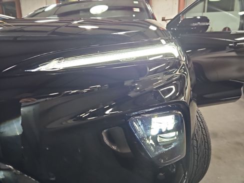 Used 2025 Buick Enclave Sport Touring w/ Super Cruise Package image 34