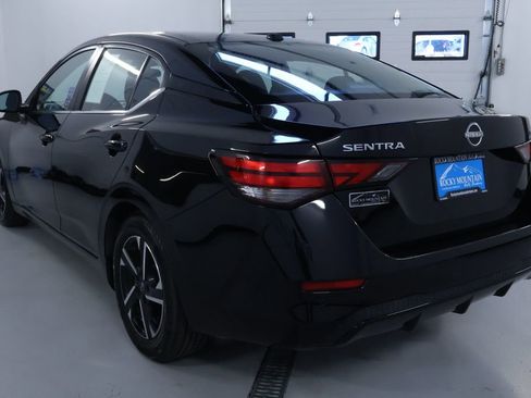 Used 2024 Nissan Sentra SV image 5