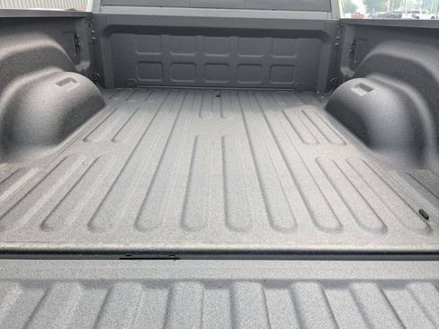 New 2026 RAM 2500 Big Horn AWD/4WD image 13
